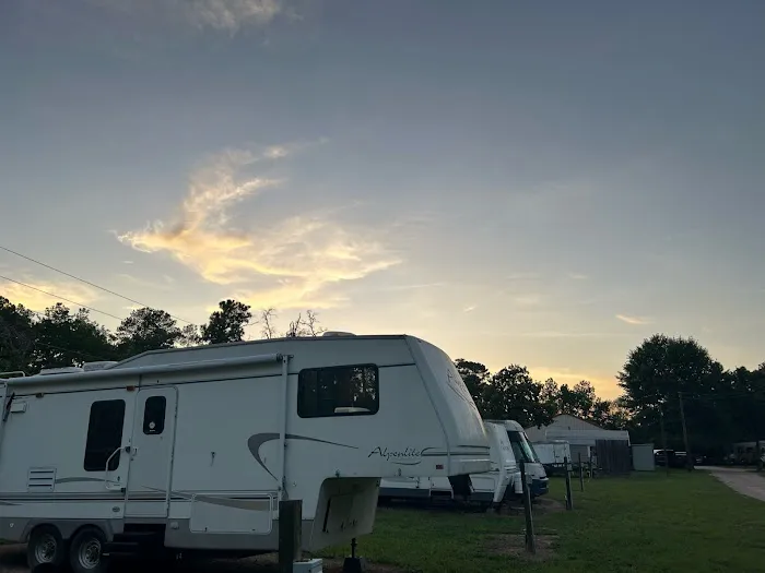 Noble Forest RV Village Picture 8