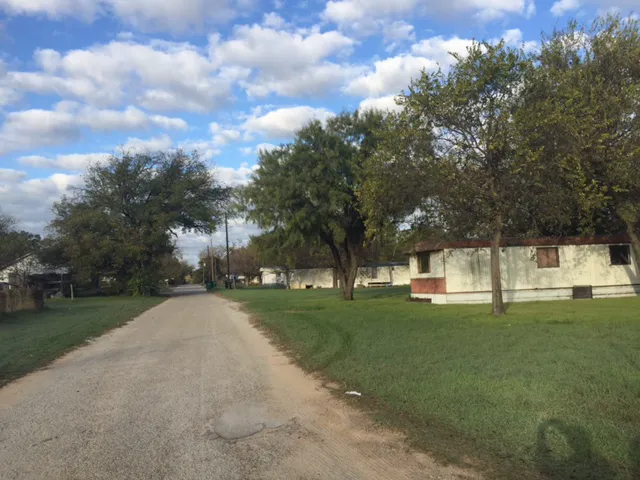 Shady Acres Mobile Home Park Picture 2