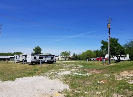 The Tired Traveler RV Park , Cisco, Texas