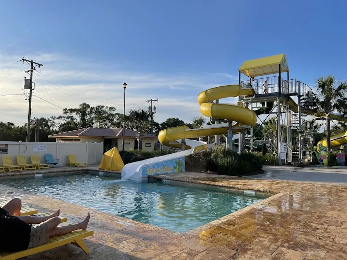 Gator Grounds RV Resort Picture 4