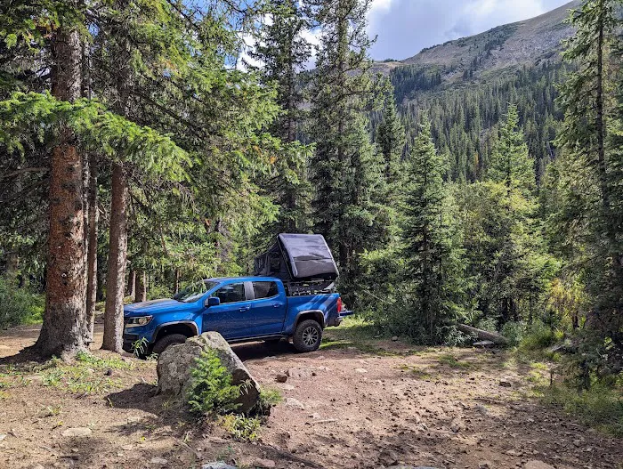 Hall Valley Campground Picture 1