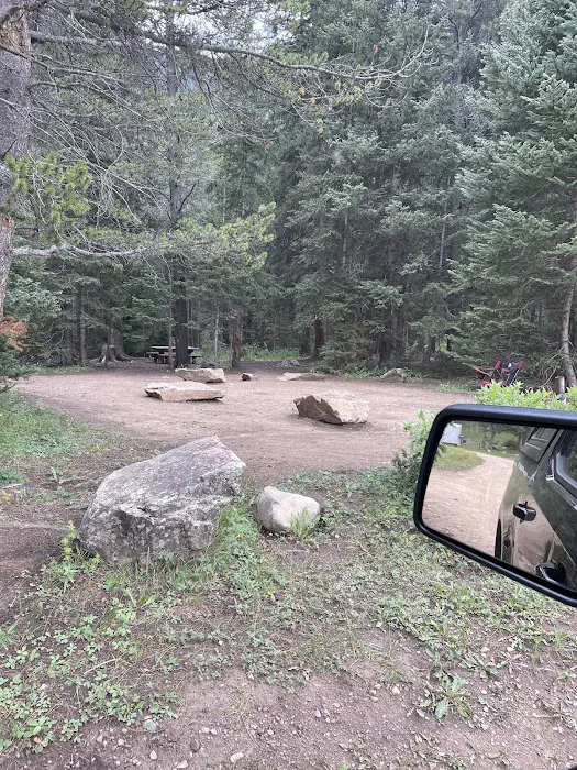 Hall Valley Campground Picture 5