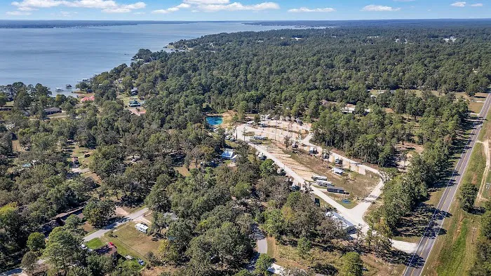 The Village at The Lake RV & Tiny Home Community Picture 7
