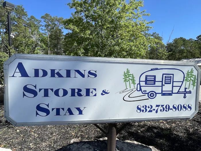 Adkins Store & Stay RV Park Picture 4