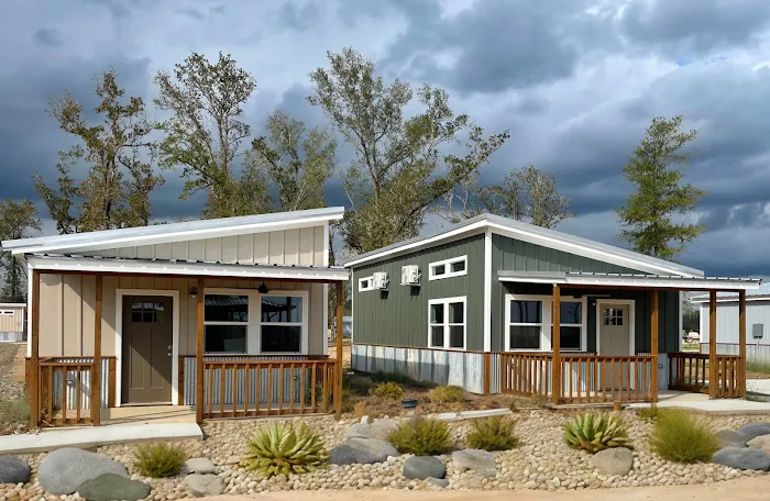 Lagoon Ranch Luxury RV & Cabin Resort Picture 6