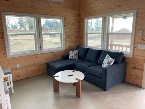 Lagoon Ranch Luxury RV & Cabin Resort Picture 7