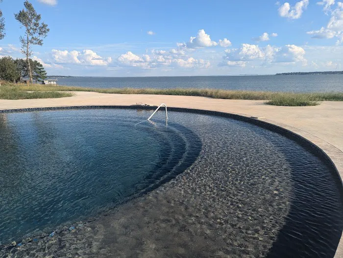 Lagoon Ranch Luxury RV & Cabin Resort Picture 9
