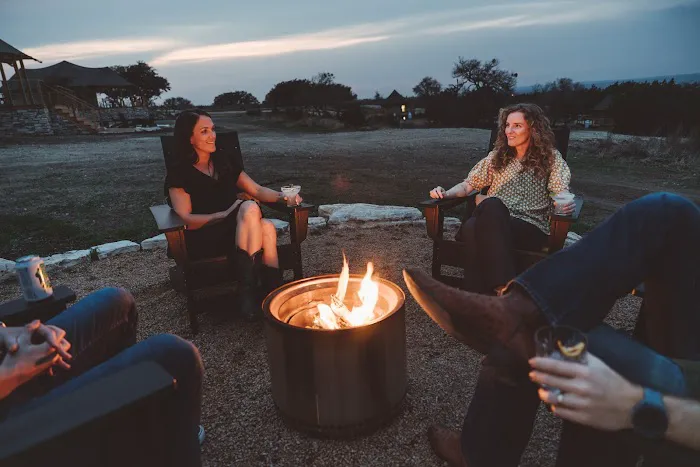 Outdoorsy Hill Country Picture 9