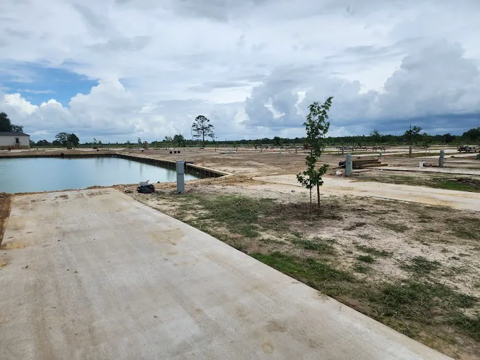 Roundbunch Bayou RV Resort Picture 9