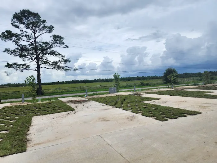 Roundbunch Bayou RV Resort Picture 8