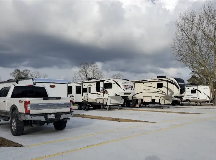 Bridge City RV Park Picture 4