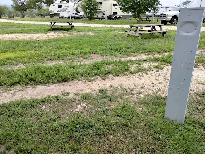 TTT RV Resort Picture 3