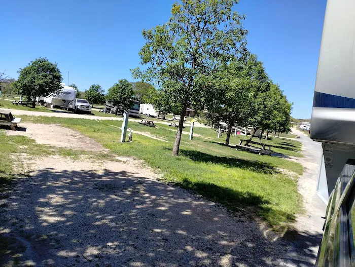 TTT RV Resort Picture 2