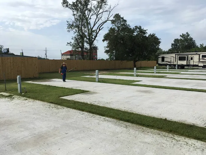 The Elite RV Park Picture 2
