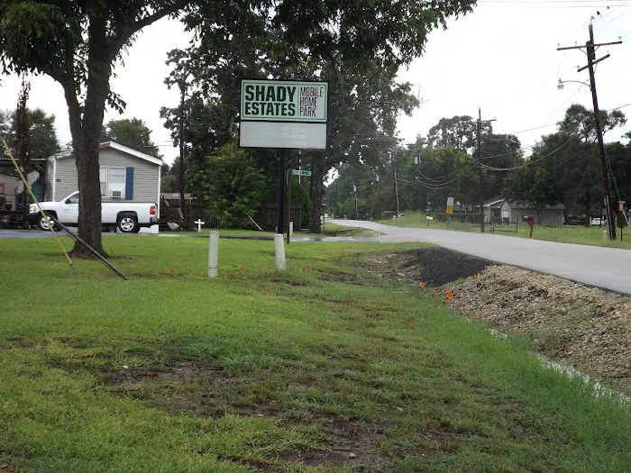 Shady Estates RV & Mobile Home Park Picture 2