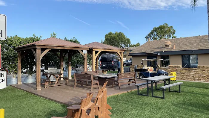 Anaheim Harbor RV Park Picture 10