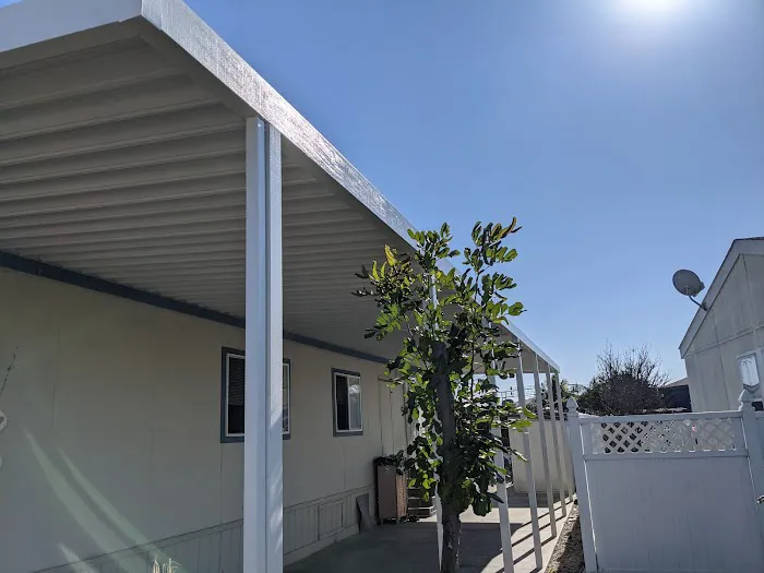 Rancho La Paz Mobile Home Park Picture 4