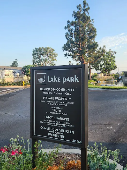 Lake Park Santa Ana Picture 4