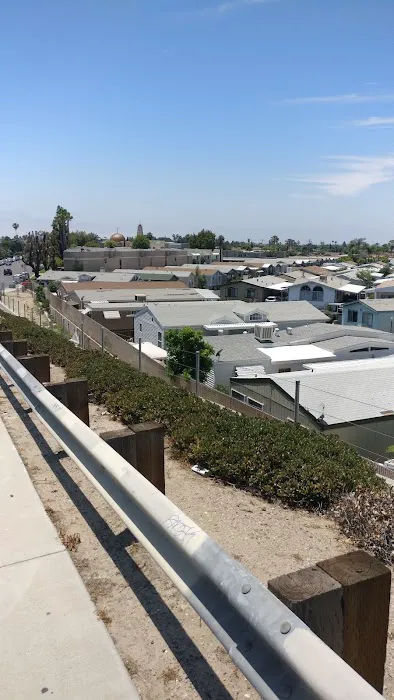 Anaheim Royal Mobile Home Park Picture 5