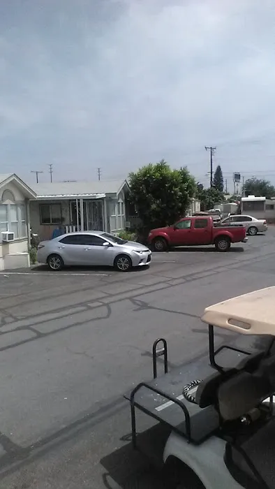 Twin Palms Mobile Home Park Picture 1