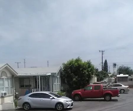 Twin Palms Mobile Home Park