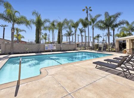 Palm Lodge Mobile Home Estates
