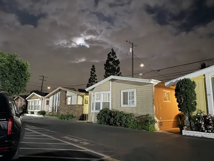 Costa Mesa Mobile Estates Picture 2