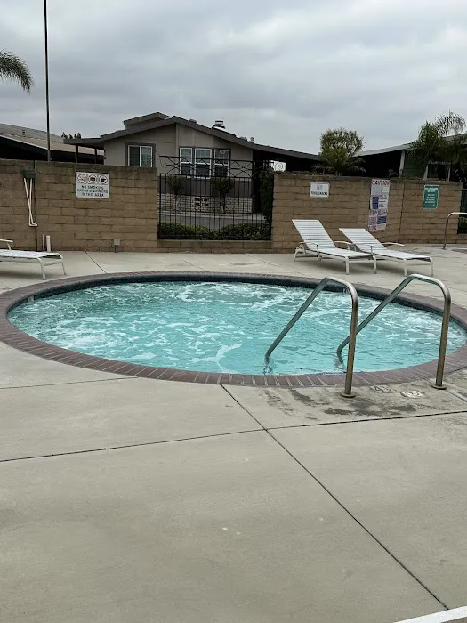 Stoneridge Mobile Home Park Picture 9
