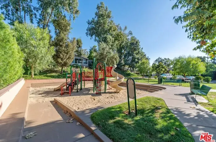 Calabasas Village Mobile Estates Picture 7