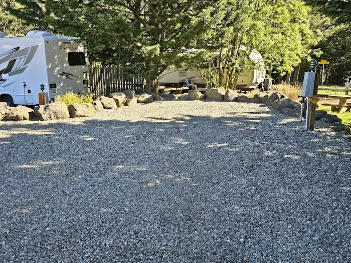 Salish Trails RV & Campground Park Picture 5