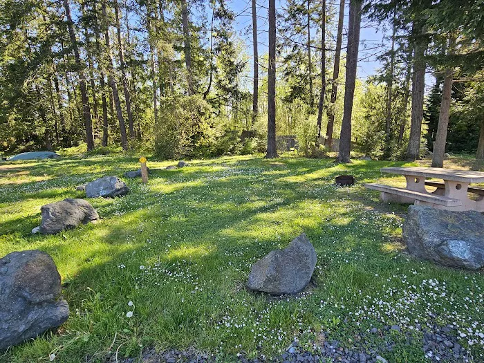 Salish Trails RV & Campground Park Picture 9