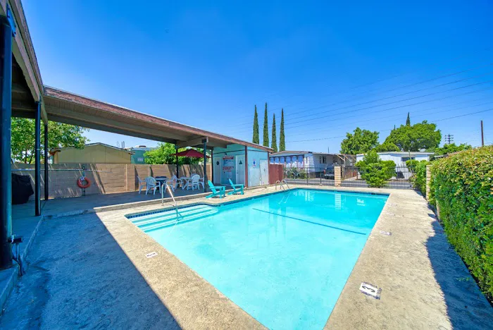 Laurel Canyon MHE Picture 1