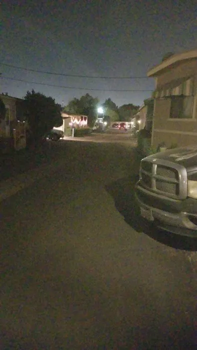 Glenoaks Mobilehome Park Picture 4