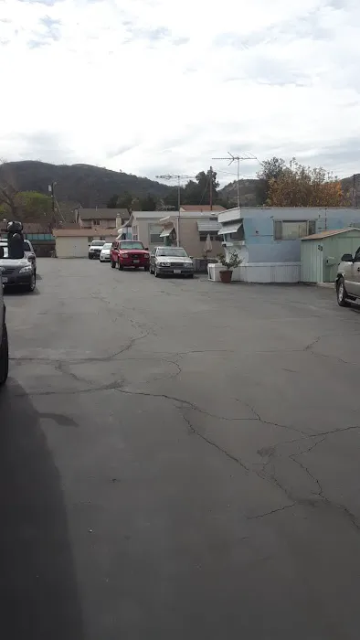Sunland Trailer Park Picture 2