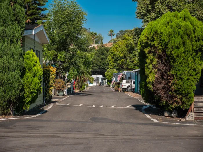 Sherman Grove Mobile Home Park Picture 7