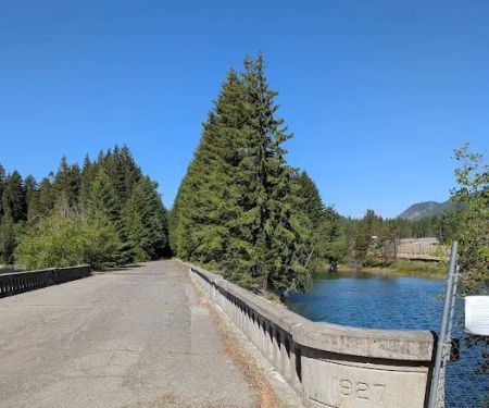Lake Easton State Park Campground