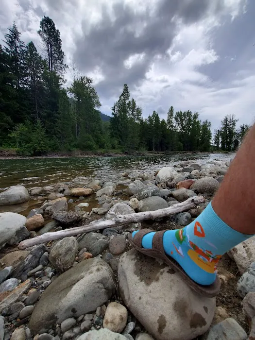 Cle Elum River Group Site Picture 10
