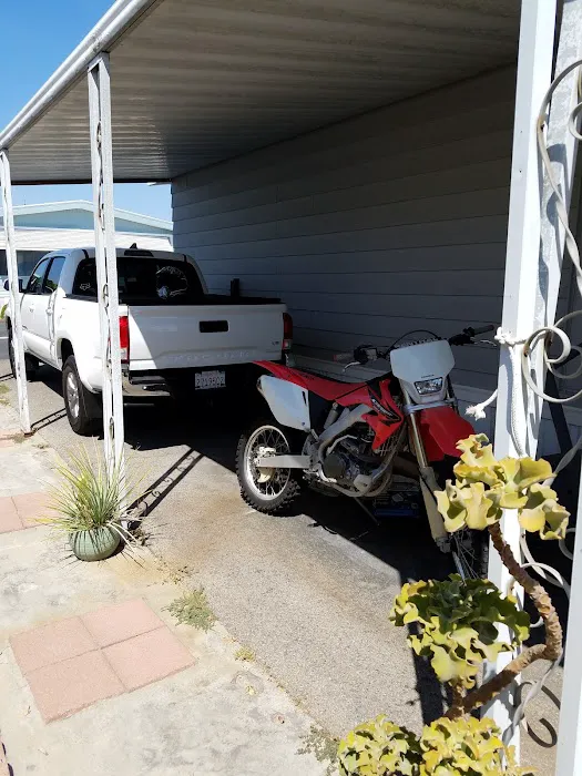 Eton Mobile Home Park Picture 4