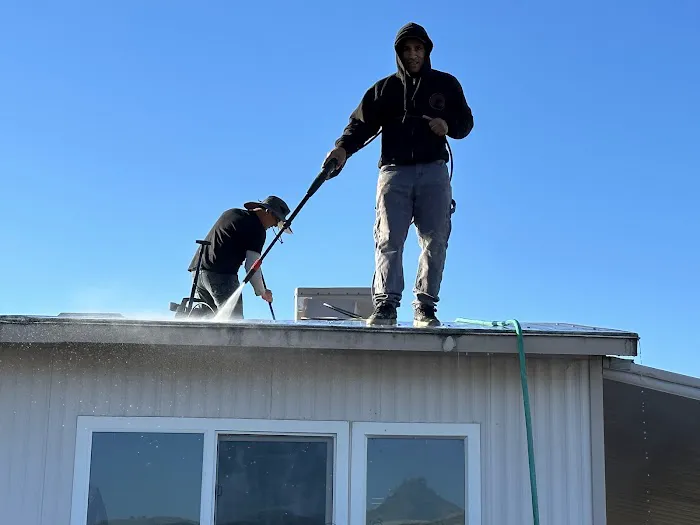 Eton Mobile Home Park Picture 5