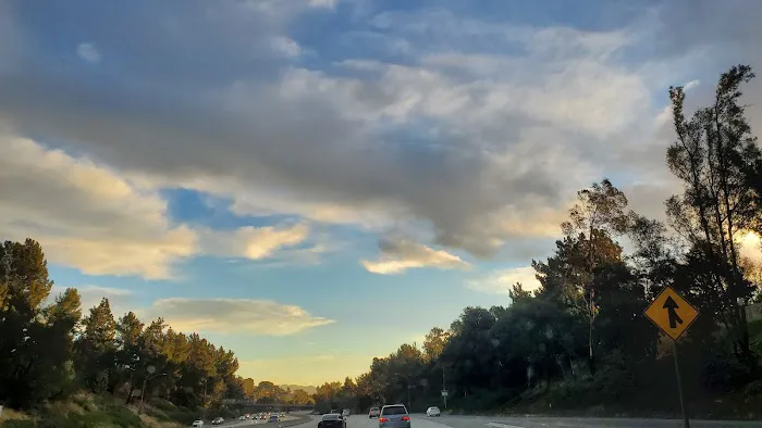 Canoga Mobile Estates Picture 4