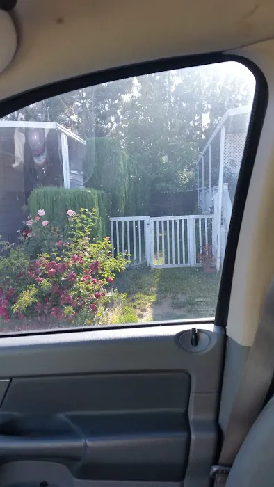 Canoga Mobile Estates Picture 9