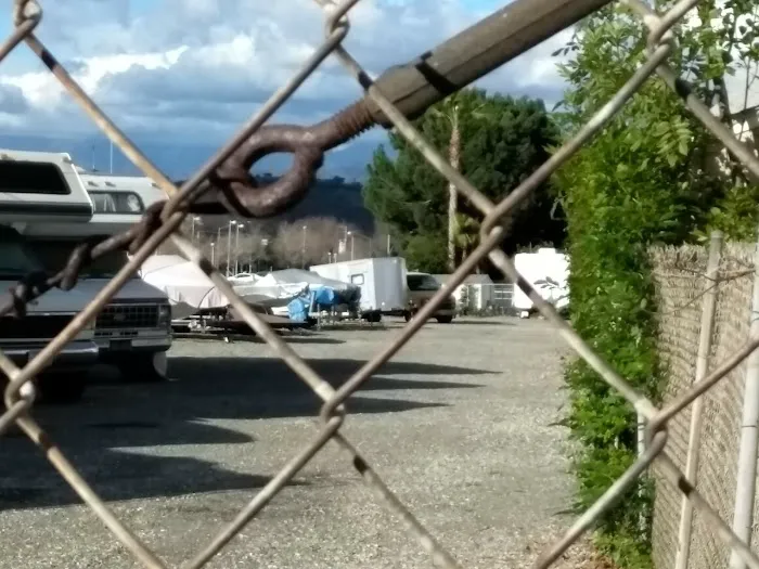 Pomona Islander Mobile Home Park Picture 5