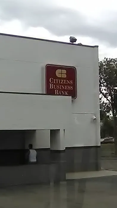 Pomona Islander Mobile Home Park Picture 10