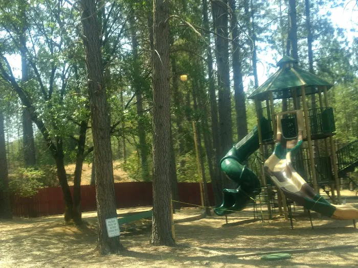 Thousand Trails Lake of the Springs Picture 7