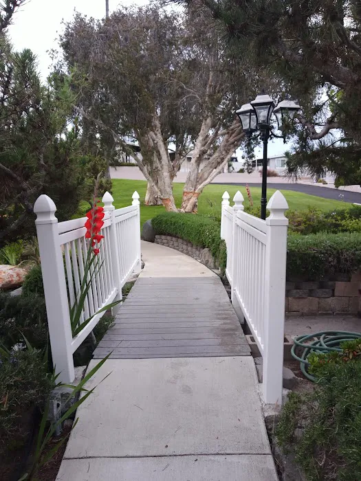 Rancho Calevero Mobile Home Park Picture 3