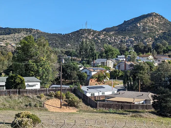 Monterey Mobile Lodge Picture 2