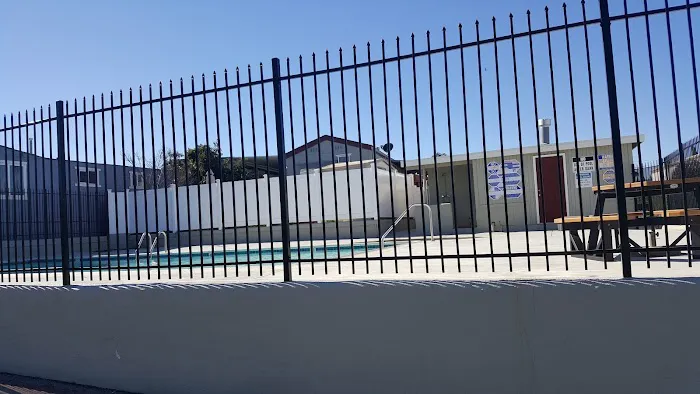 Greencrest Mobilehome Park Picture 4