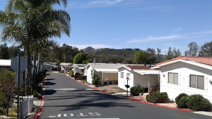 Mountain Shadows Mobile Home Picture 3