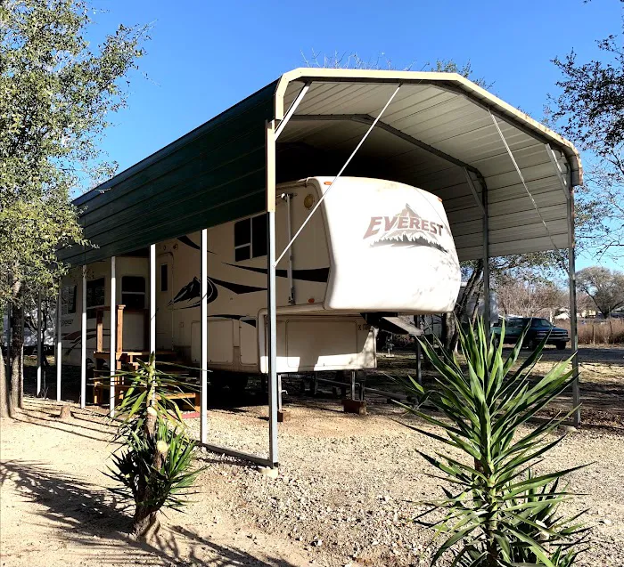 Shady Oaks RV Park Picture 3