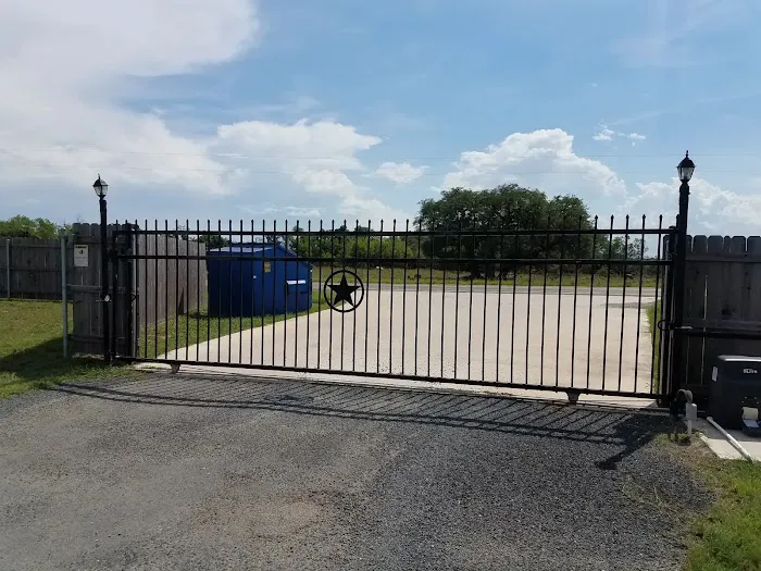 Atascosa RV Park Picture 3